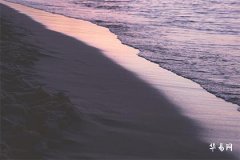 东北角厨房适合什么颜色的橱柜