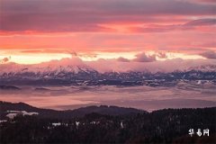 搬家第一年过年贴对联，新居喜迁百事兴